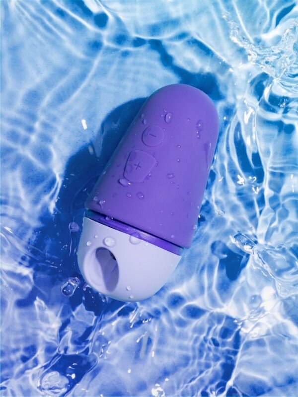 ROMP Free X Rechargeable Silicone Travel Clitoral Suction Stimulator - 图片 3